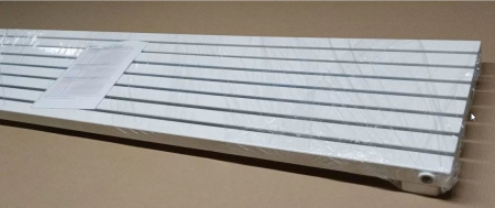 Трубчатый вертикальный радиатор 40x40 V, 3 секции, 500/140/70